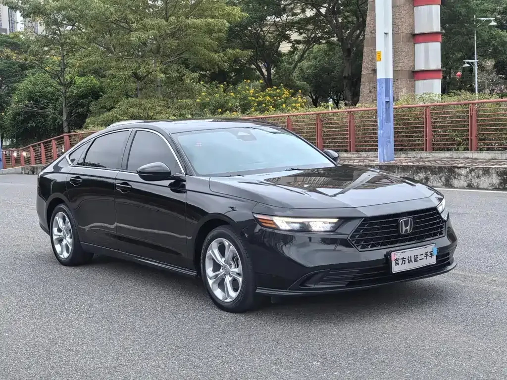 Honda Accord — фото 4