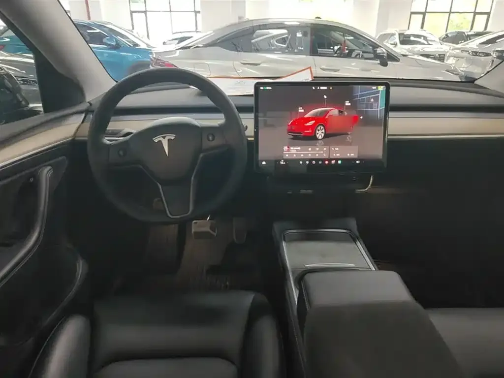 Tesla Model Y 2023 из CN, фото 3