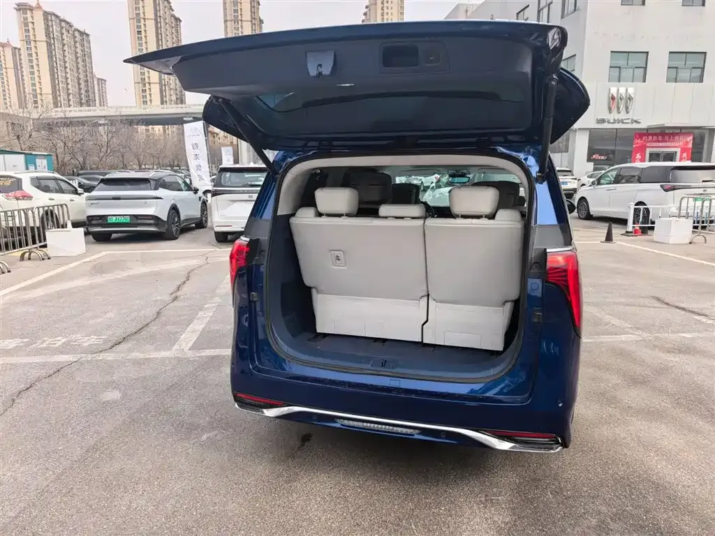 Buick Century 2024 из CN, фото 3