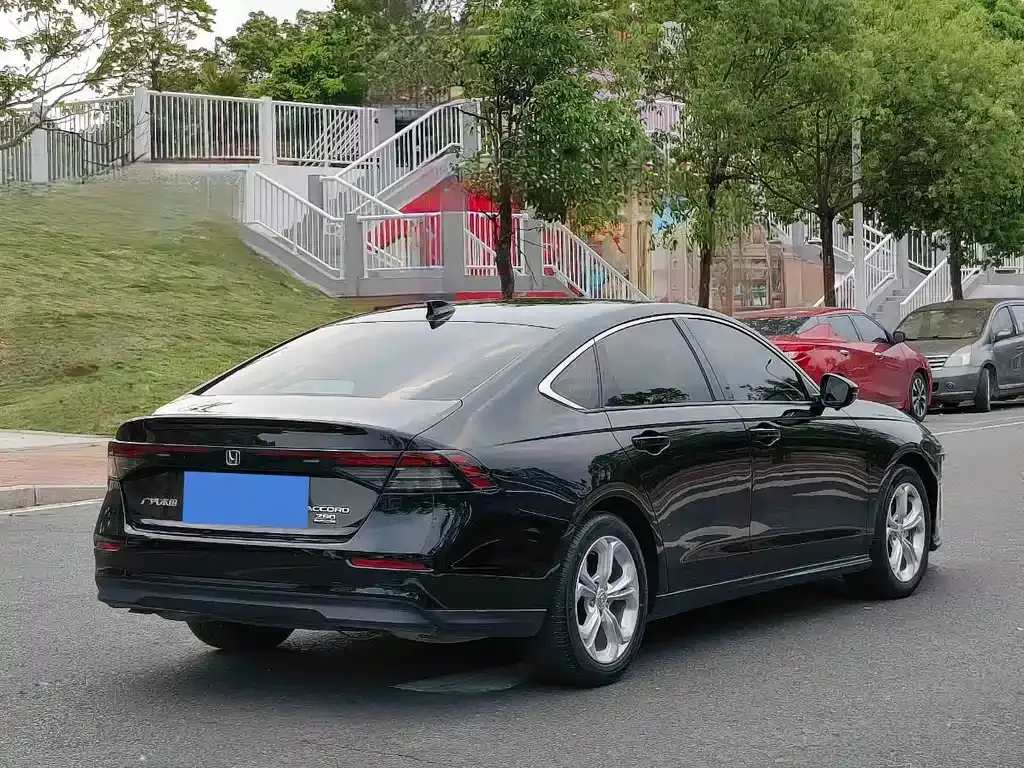Honda Accord 2024 из CN, фото 10