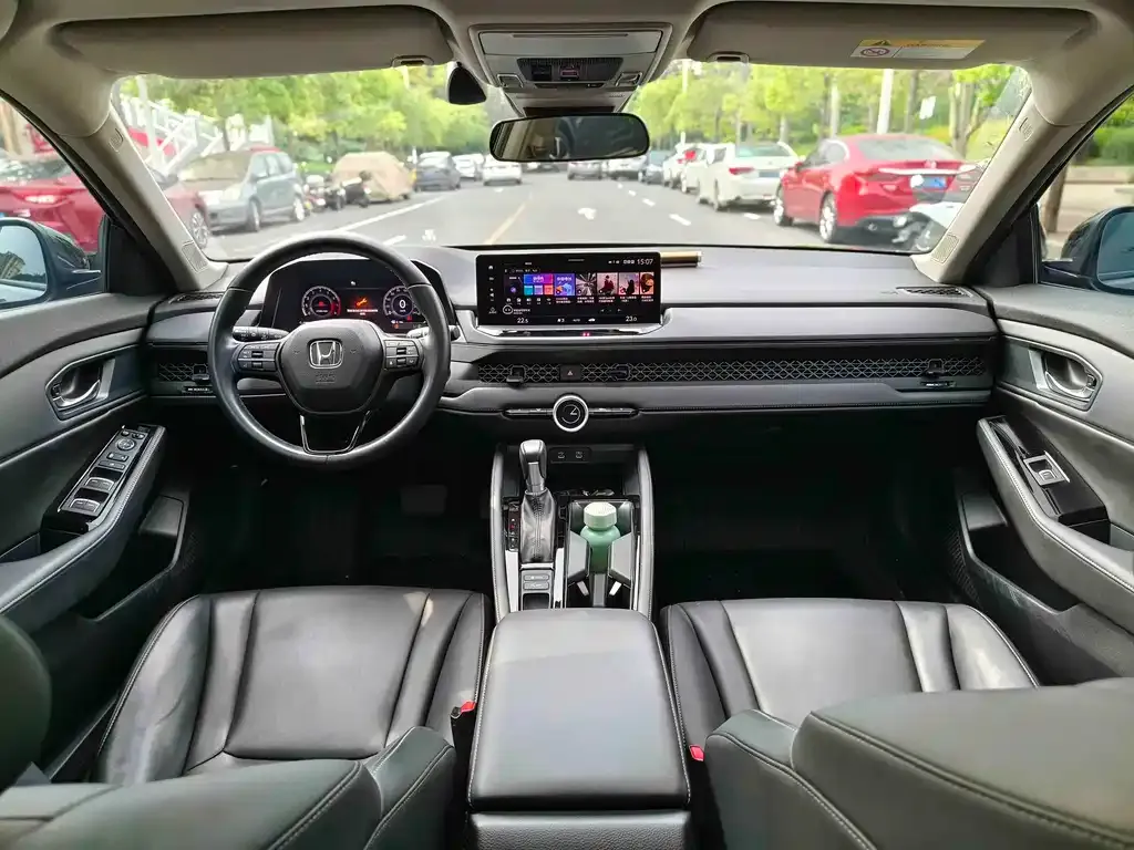 Honda Accord 2024 из CN, фото 2