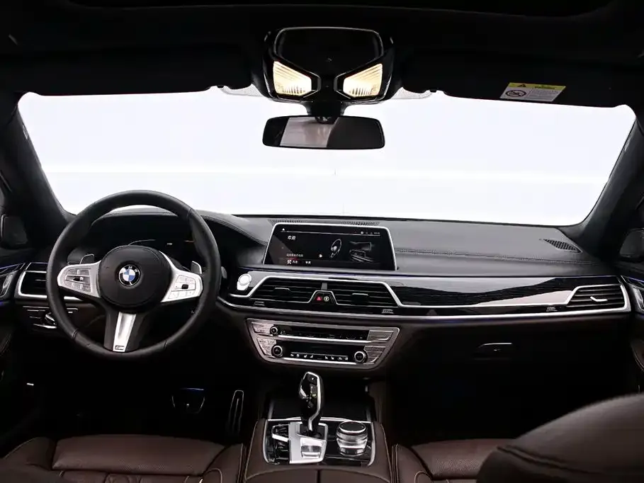 BMW 7 Series — фото 6