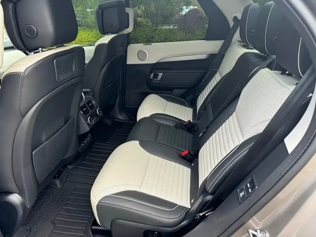 Land Rover Discovery 2021 из CN, фото 2