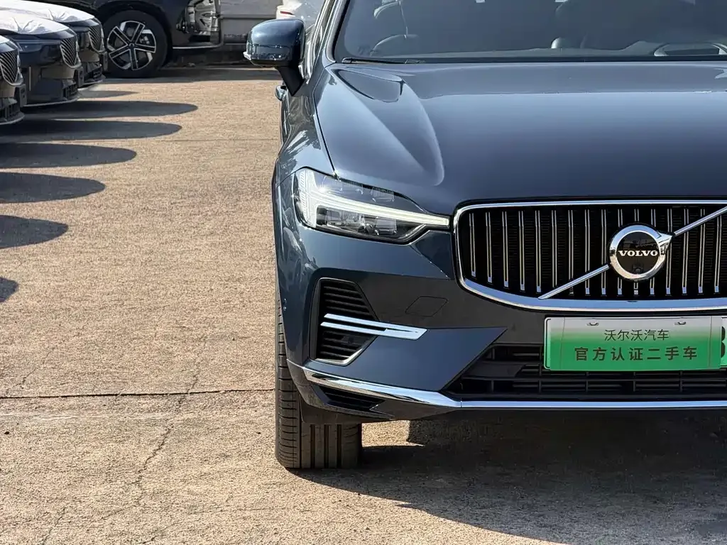 Volvo XC60 PHEV — фото 3