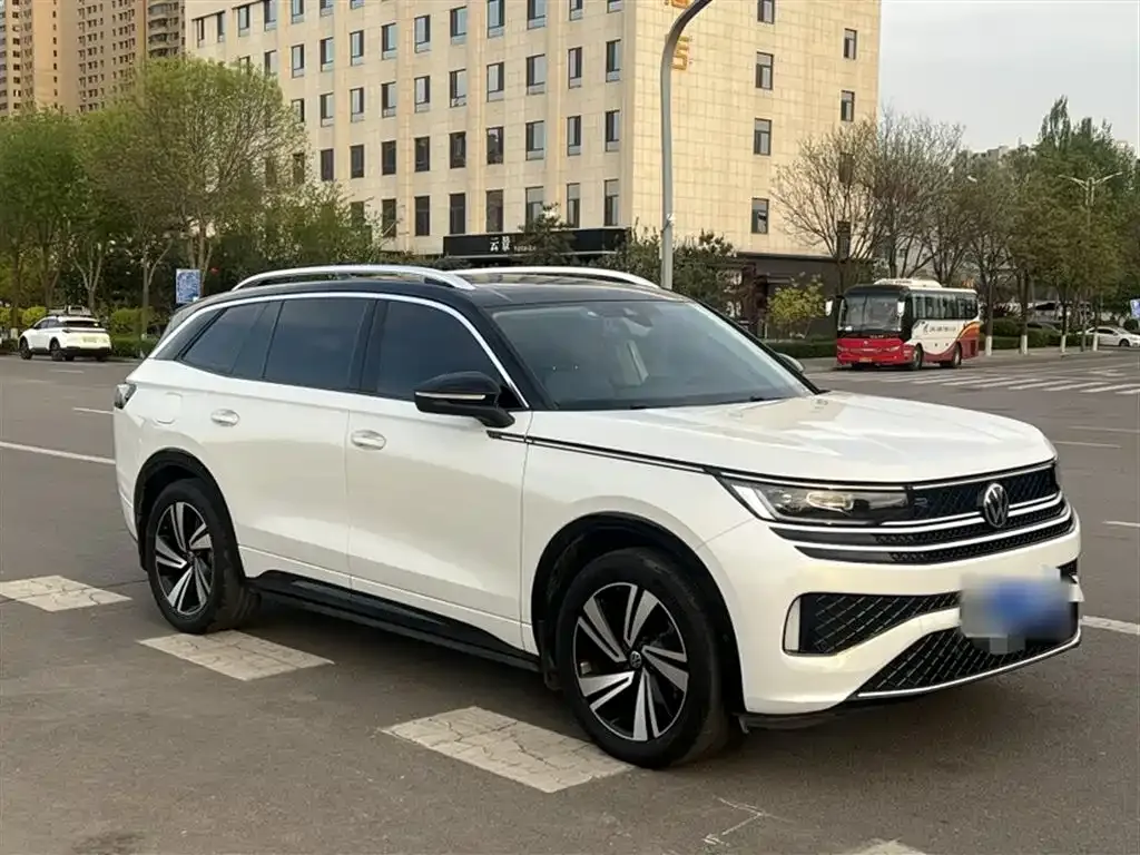 Volkswagen Tavendor 2023 из CN, фото 9