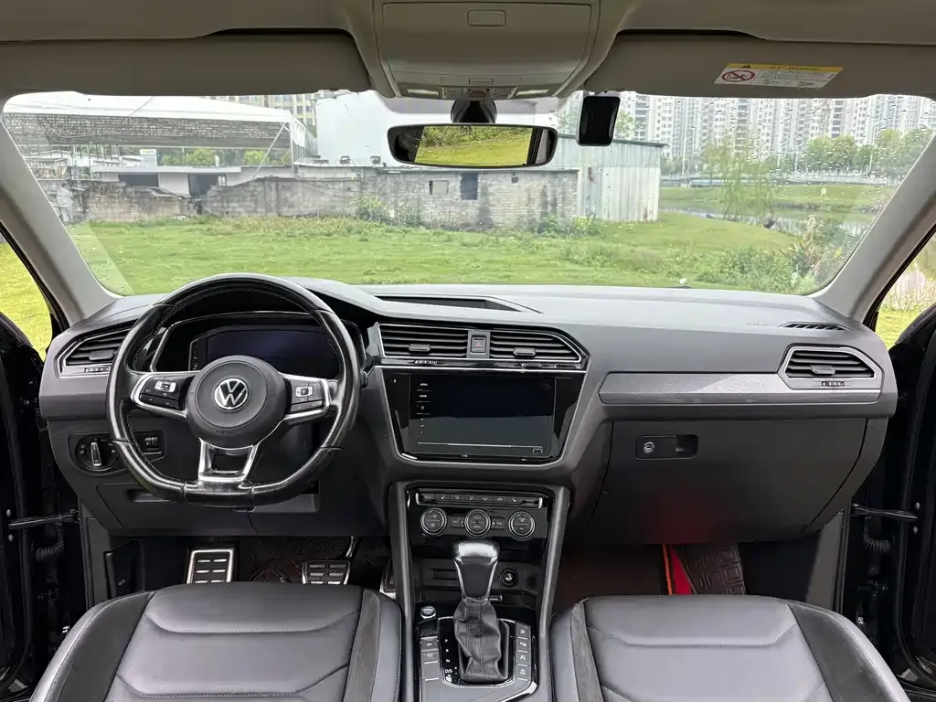 Volkswagen Tiguan L 2021 из CN, фото 3