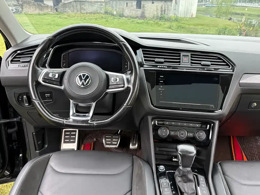 Volkswagen Tiguan L 2021 из CN, фото 2