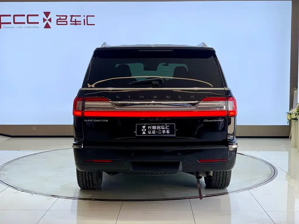 Lincoln Navigator 2021 из CN, фото 3