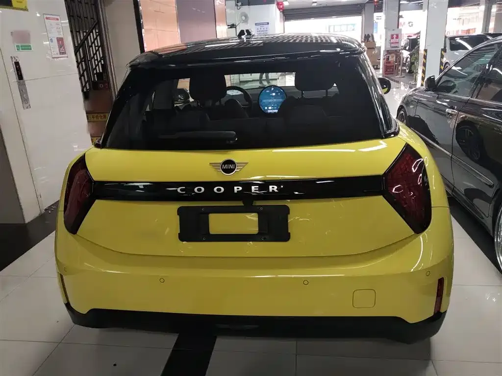 MINI Cooper EV 2024 из CN, фото 7