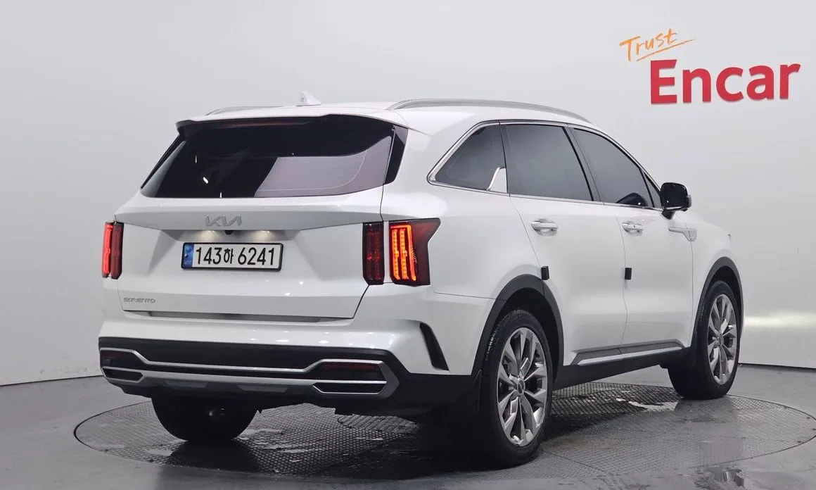 Kia Sorento — фото 4