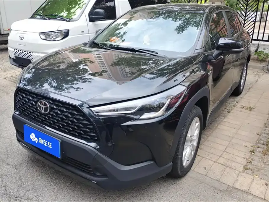 Toyota Corolla Cross 2024 из CN, фото 1