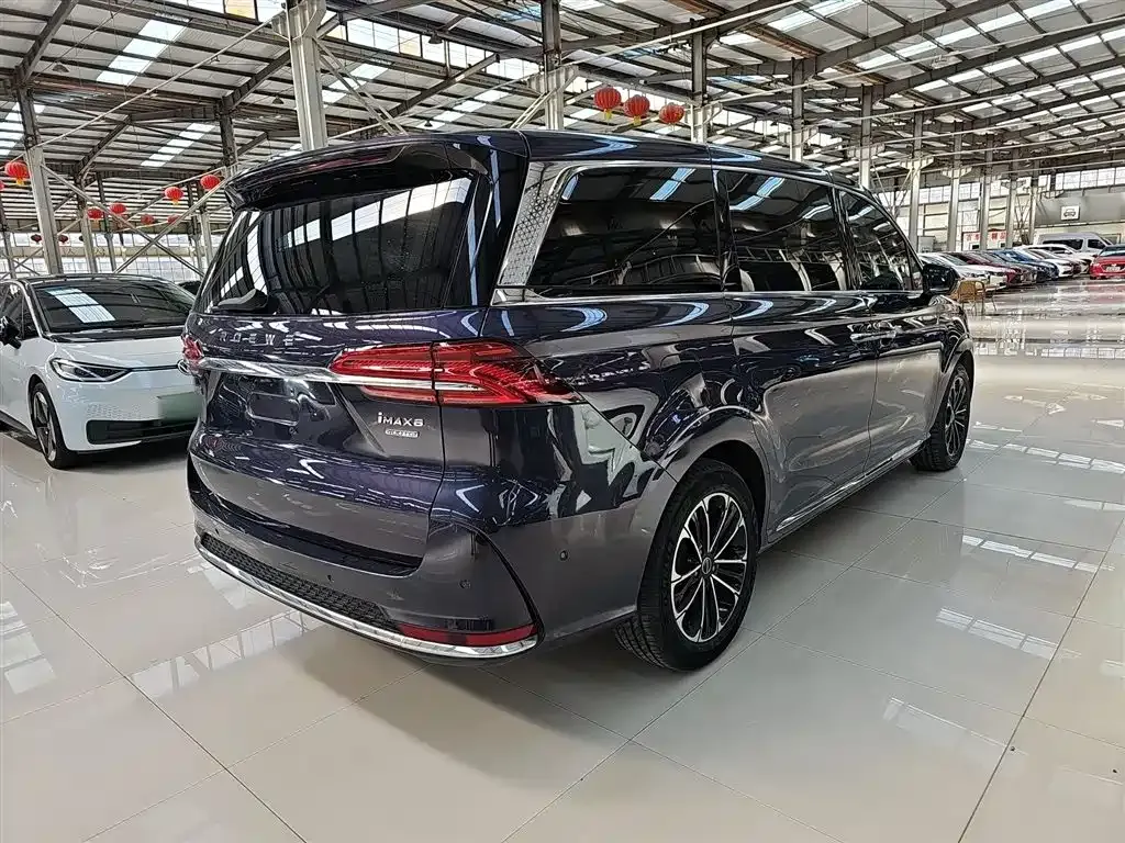 Roewe iMAX8 — фото 7
