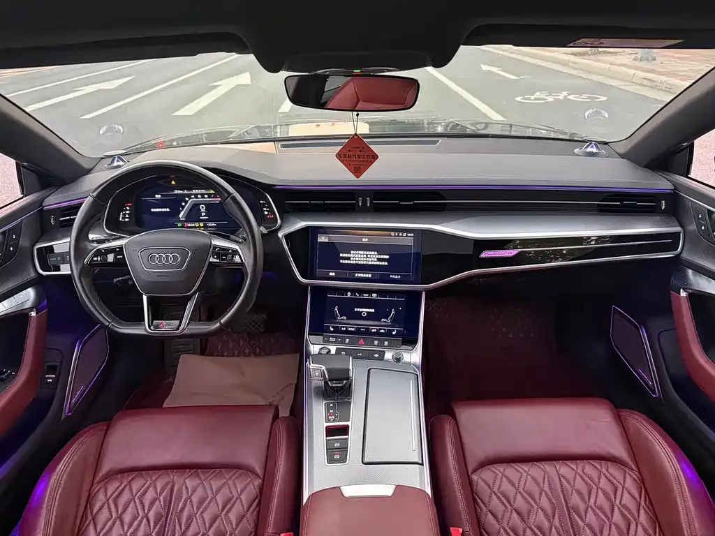 Audi A7L 2024 из CN, фото 7