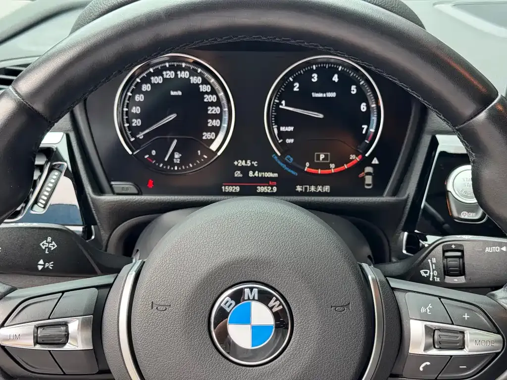 BMW 1 Series 2023 из CN, фото 10