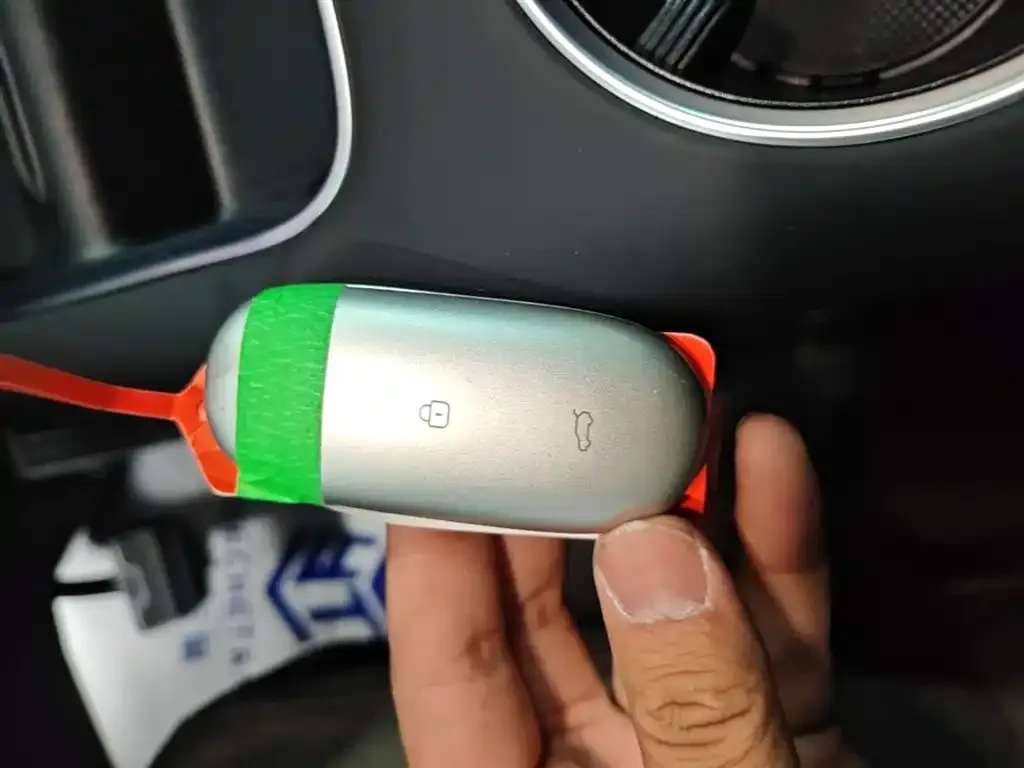 Li Auto L8 2024 из CN, фото 4