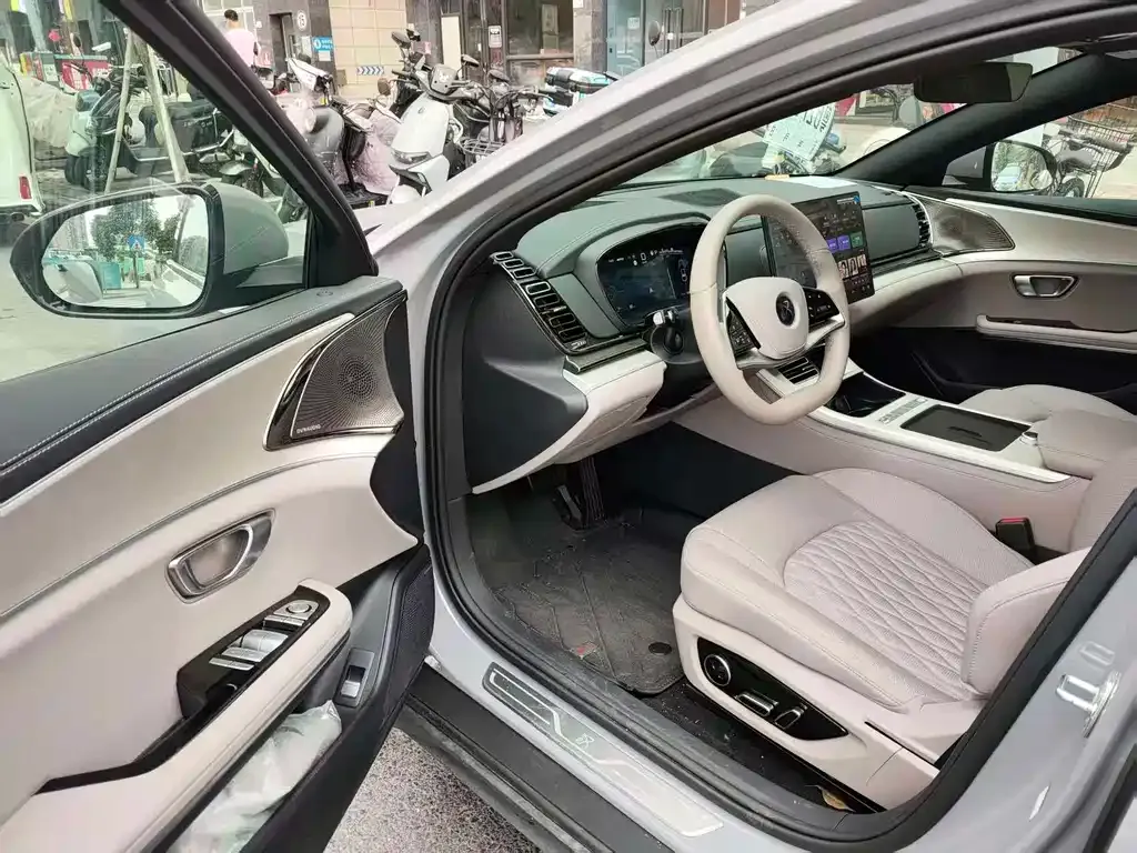 BYD Han 2025 из CN, фото 5