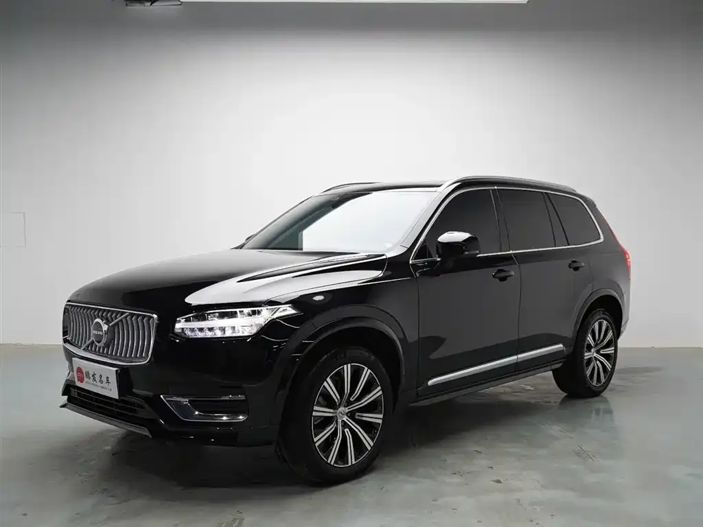 Volvo XC90 — фото 1