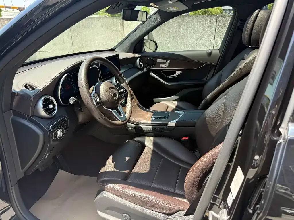 Mercedes-Benz GLC 2021 из CN, фото 8