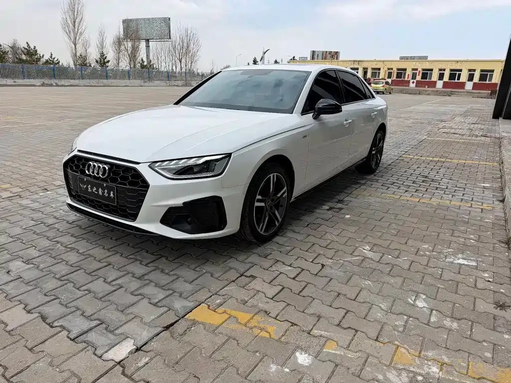 Audi A4L 2022 из CN, фото 8