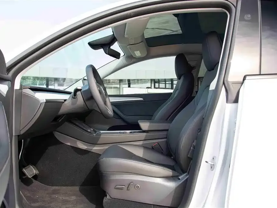 Tesla Model Y 2024 из CN, фото 10