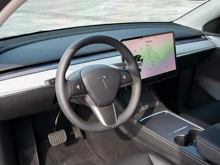 Tesla Model Y 2024 из CN, фото 4