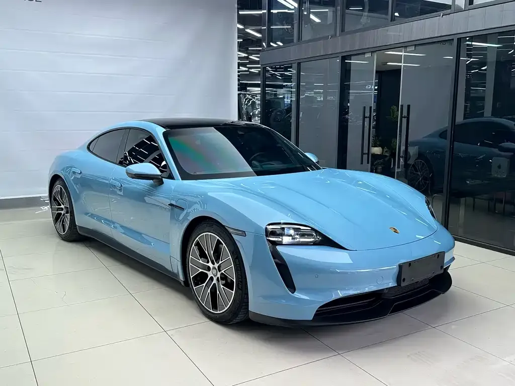 Porsche Taycan — фото 8