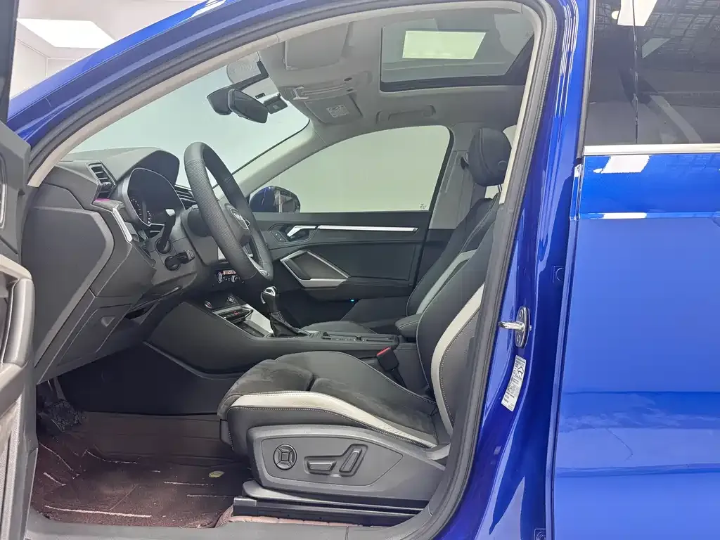 Audi Q3 2021 из CN, фото 6