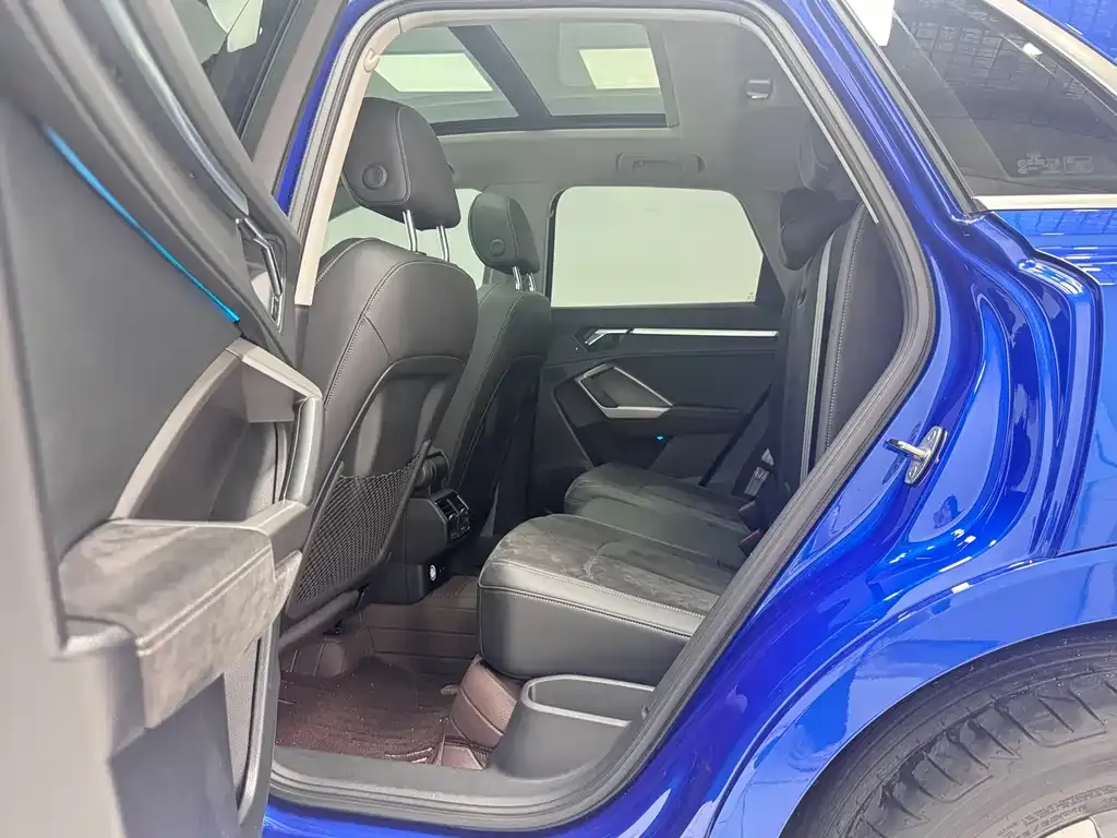 Audi Q3 2021 из CN, фото 8