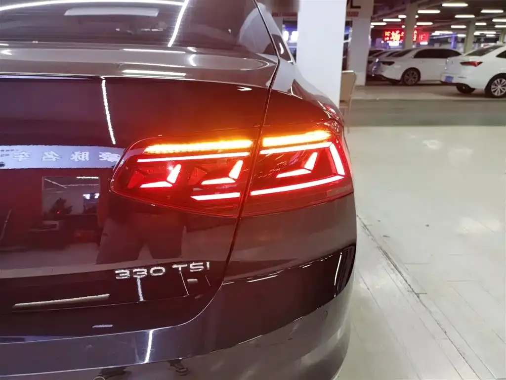 Volkswagen Magotan 2024 из CN, фото 6