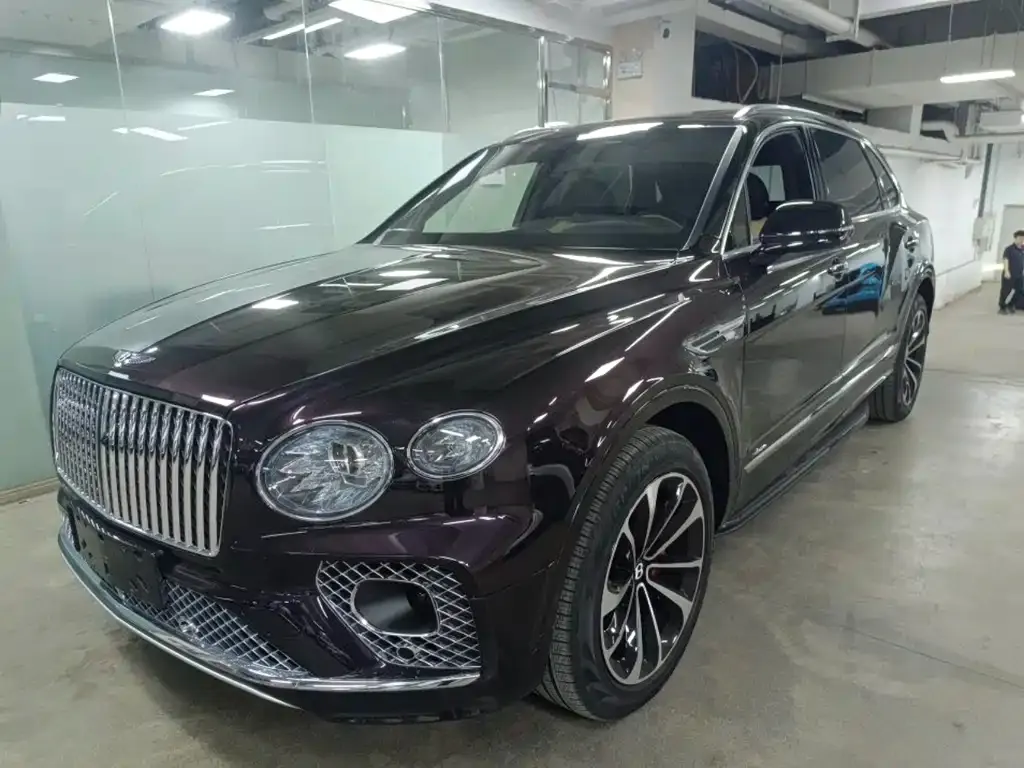 Bentley Bentayga 2023 из CN, фото 1