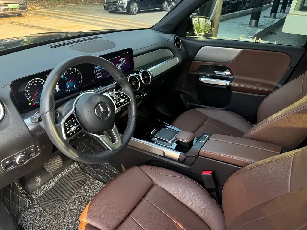Mercedes-Benz GLB 2023 из CN, фото 4