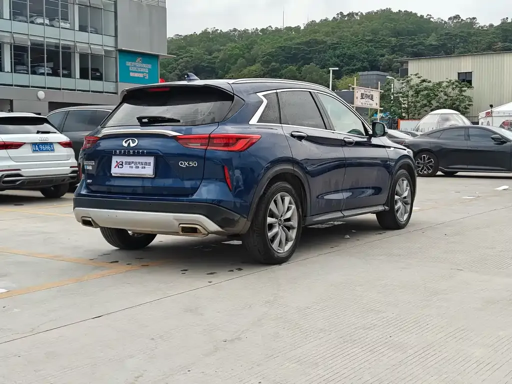 Infiniti QX50 2021 из CN, фото 8