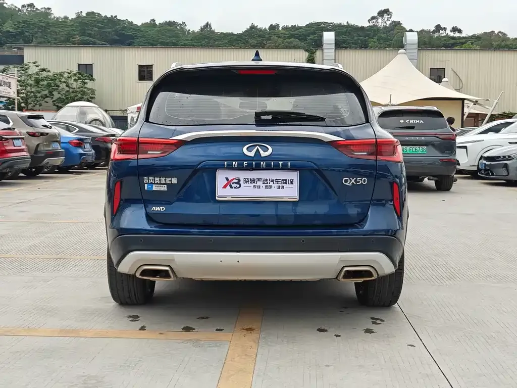 Infiniti QX50 2021 из CN, фото 2
