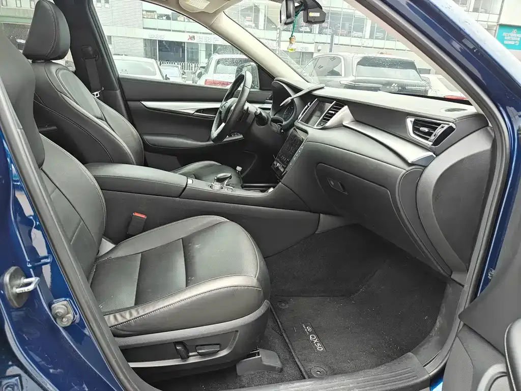 Infiniti QX50 2021 из CN, фото 3