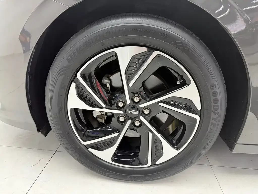 Lincoln Z 2023 из CN, фото 9