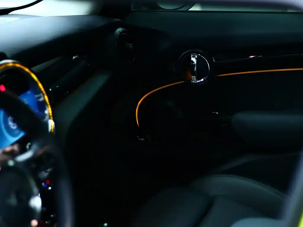 MINI Cooper (3-door) — фото 9