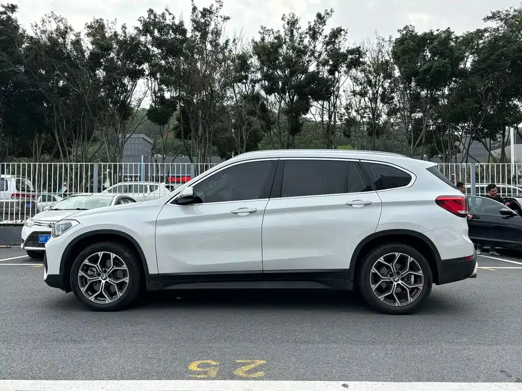 BMW X1 2023 из CN, фото 5