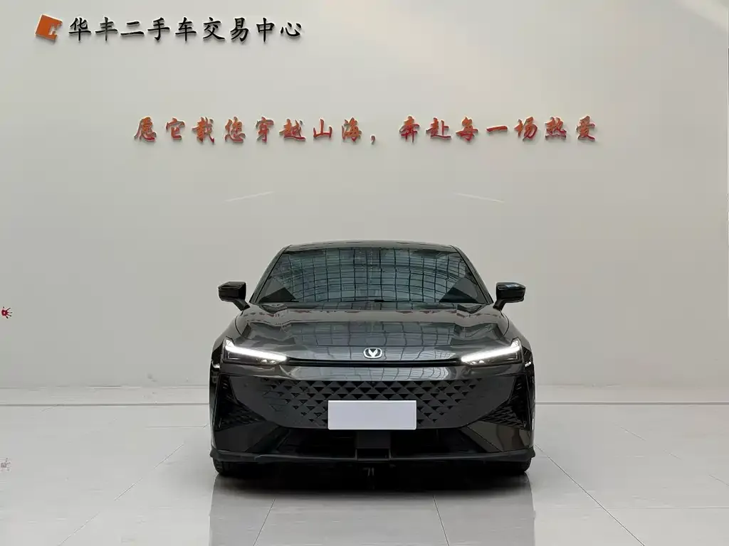Changan UNI-V 2024 из CN, фото 2