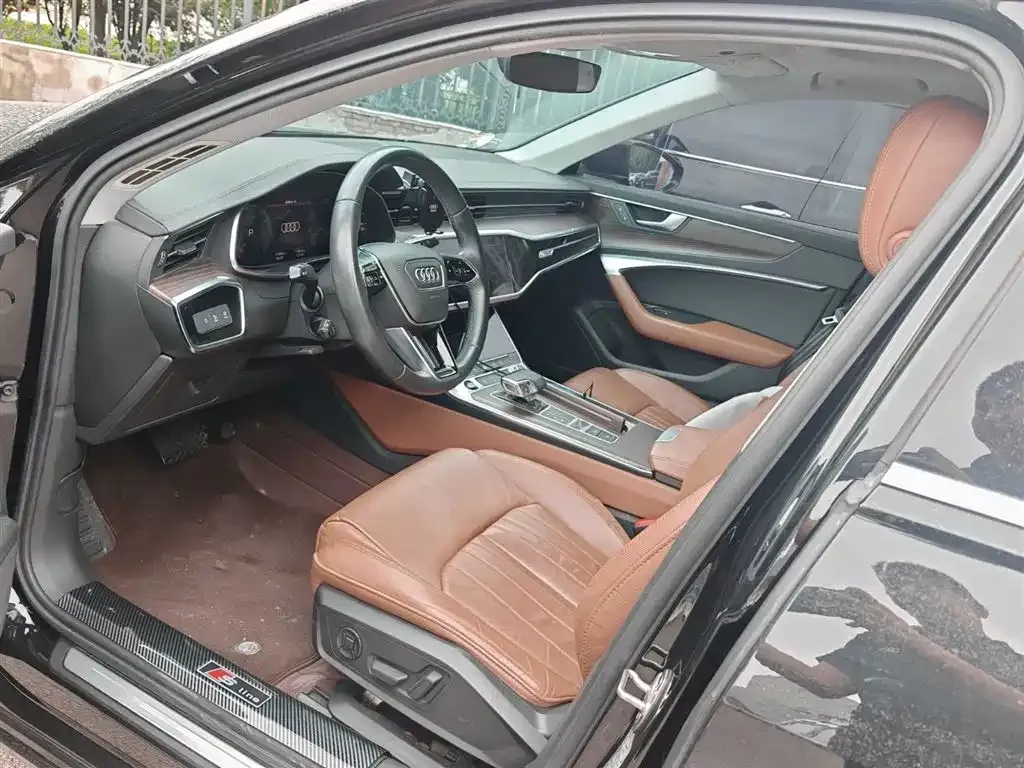 Audi A6L 2021 из CN, фото 3