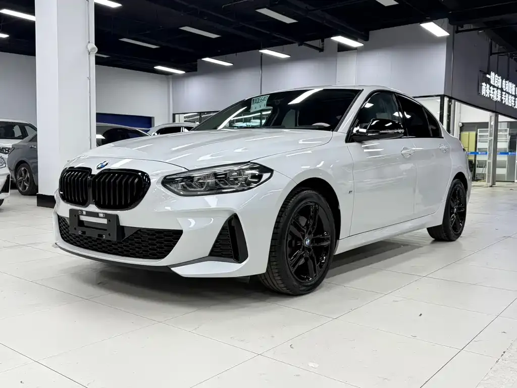 BMW 1 Series — фото 1