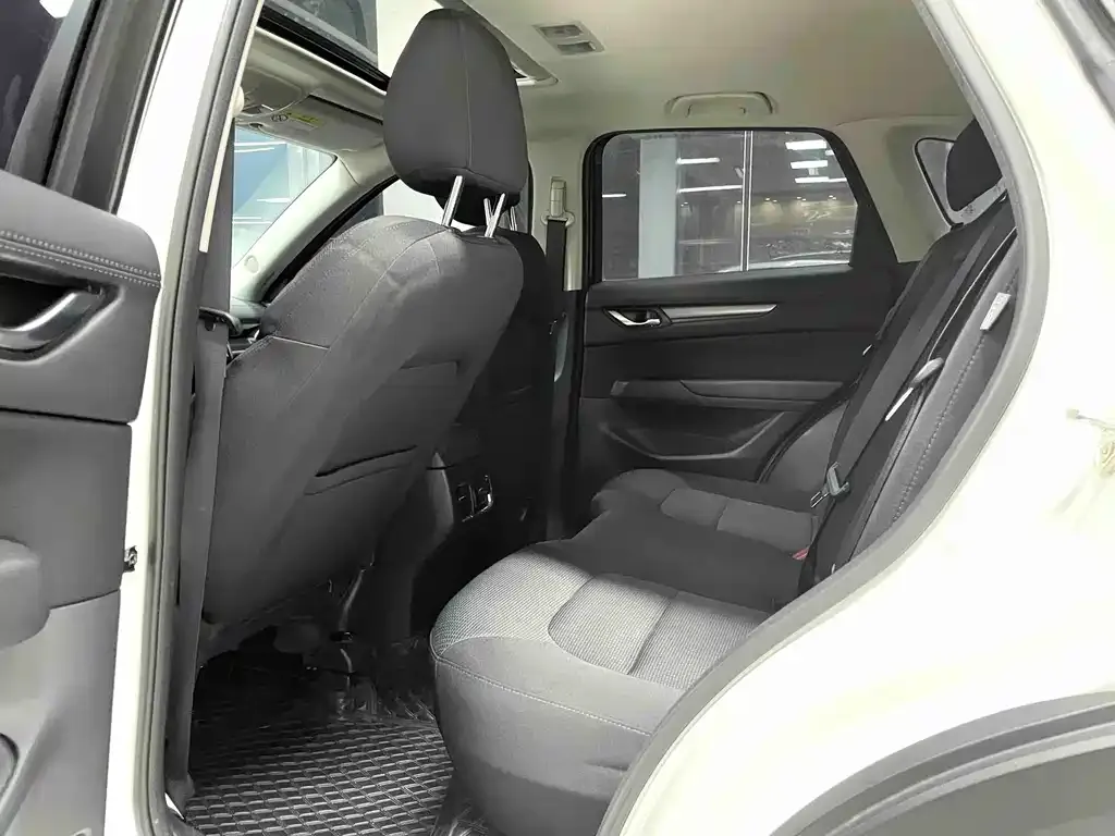 Mazda CX-5 2023 из CN, фото 4