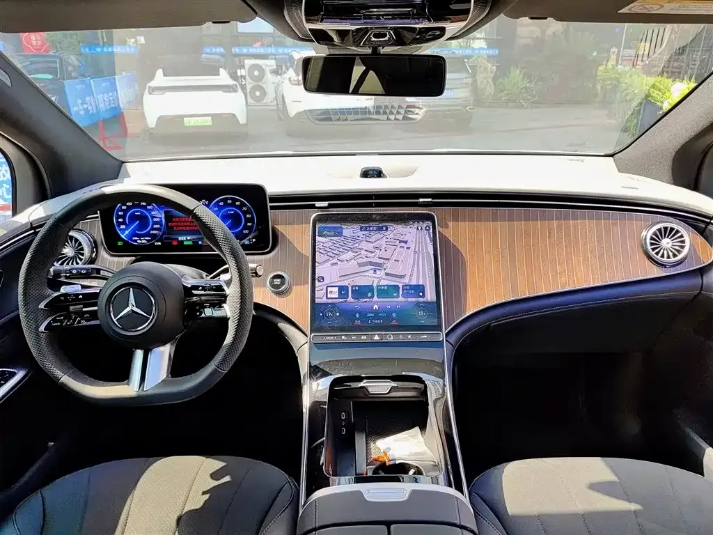 Mercedes-Benz EQE SUV 2024 из CN, фото 7