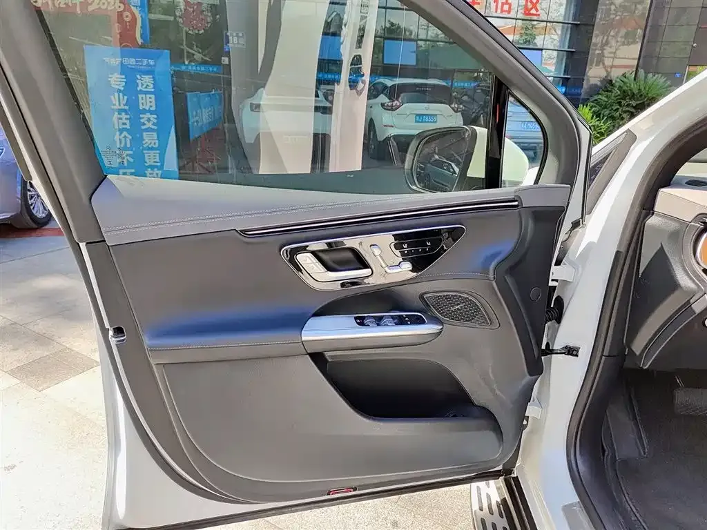 Mercedes-Benz EQE SUV 2024 из CN, фото 3