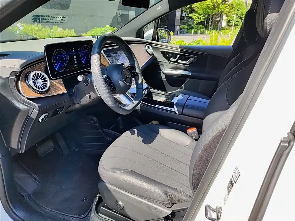 Mercedes-Benz EQE SUV 2024 из CN, фото 9