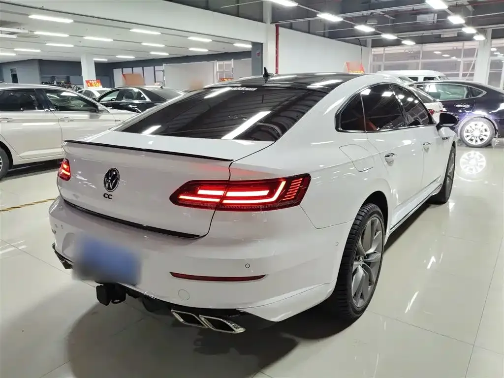 Volkswagen CC 2022 из CN, фото 7