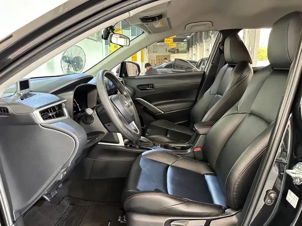 Toyota Frontlander 2023 из CN, фото 9