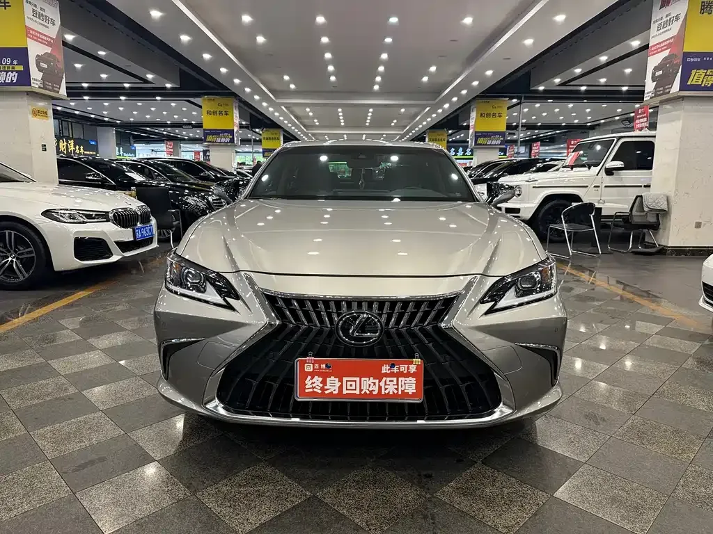 Lexus ES 2023 из CN, фото 8