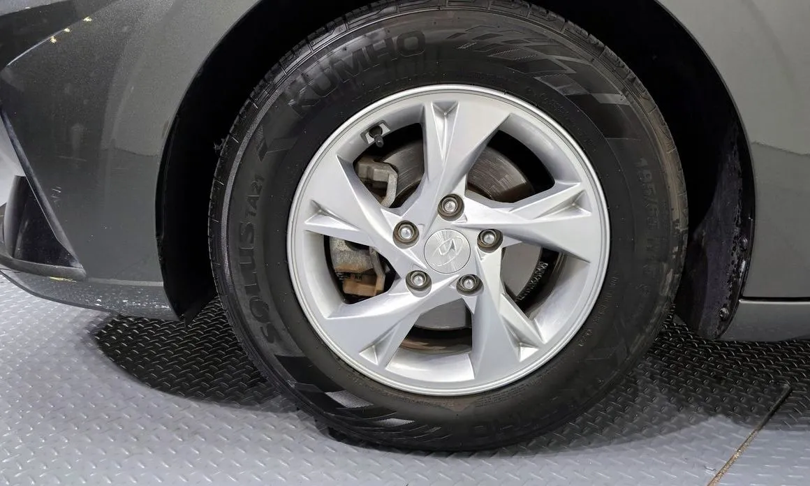 Hyundai AVANTE — фото 9