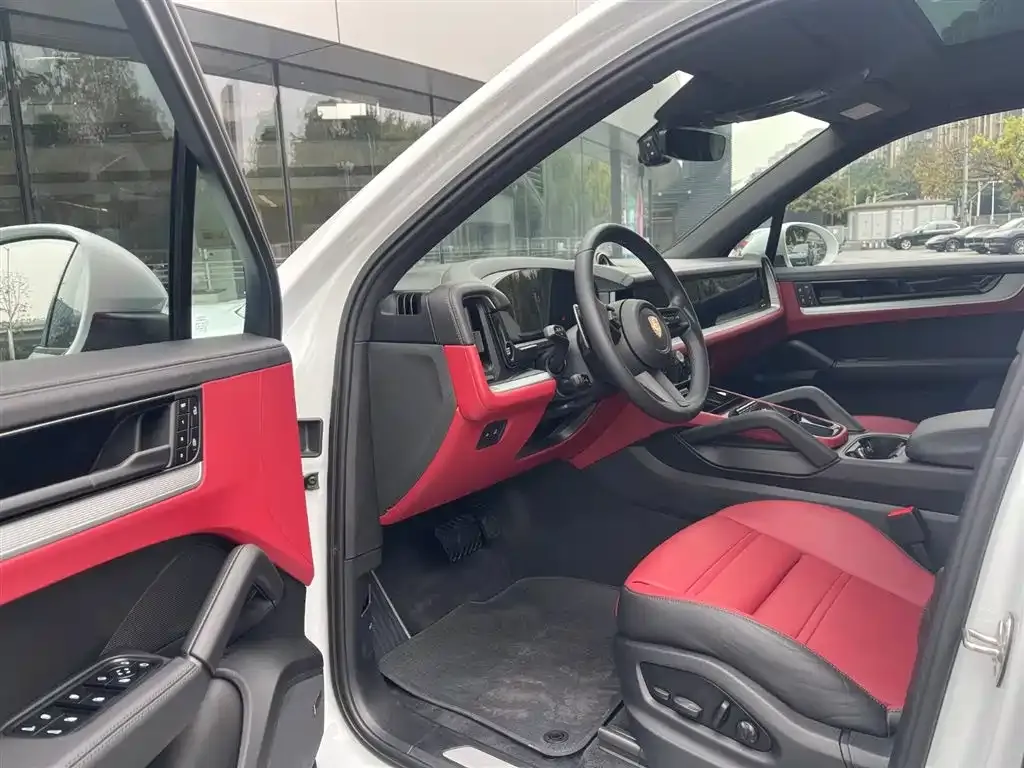 Porsche Cayenne 2023 из CN, фото 10