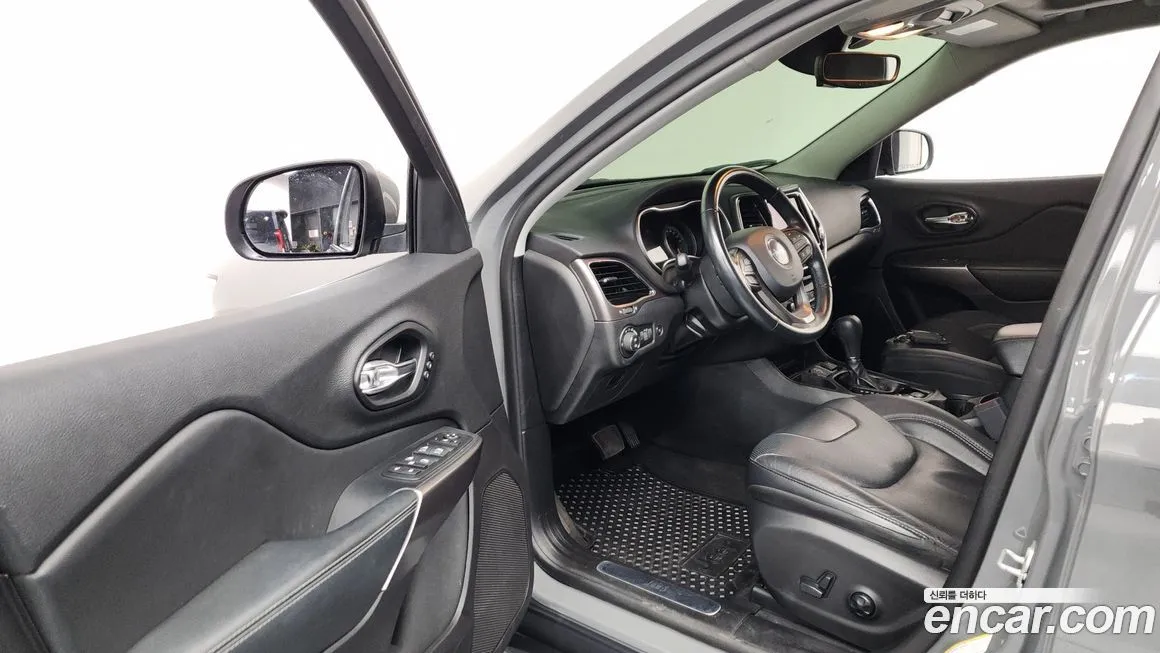 Jeep Cherokee 2021 из KR, фото 7